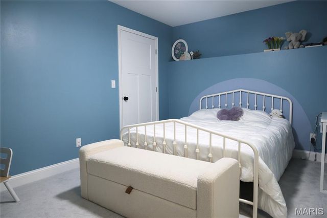 15580 Top Drive, St Robert, MO 65584