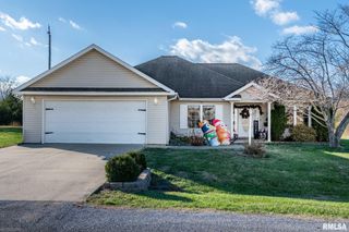 411 PRINCE Lane, Herrin, IL 62948