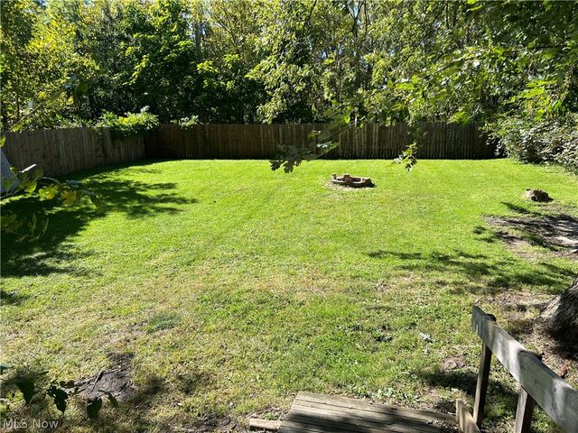 422 Iddings Avenue SE, Warren, OH 44483