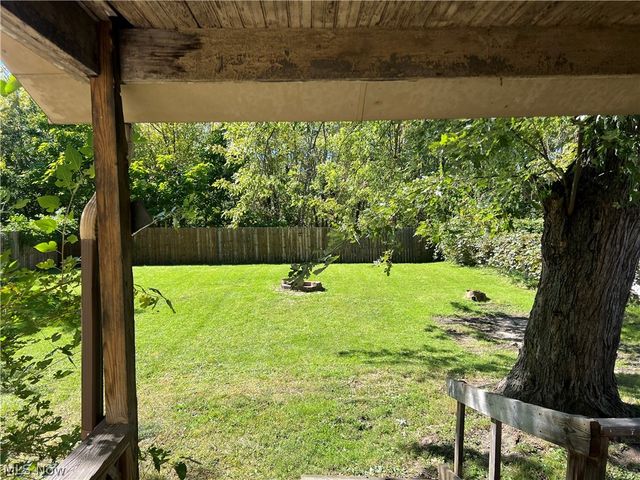 422 Iddings Avenue SE, Warren, OH 44483