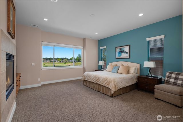 4242 Vashon Drive NE, Lacey, WA 98516