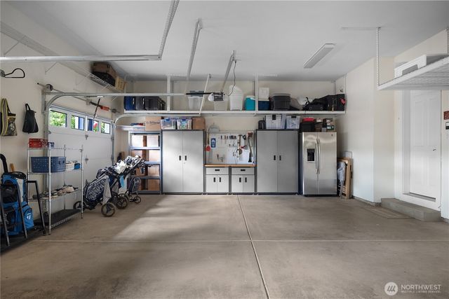 4242 Vashon Drive NE, Lacey, WA 98516