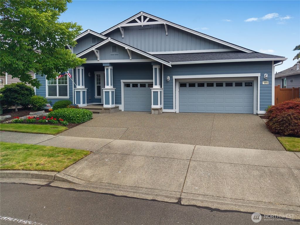 4242 Vashon Drive NE, Lacey, WA 98516