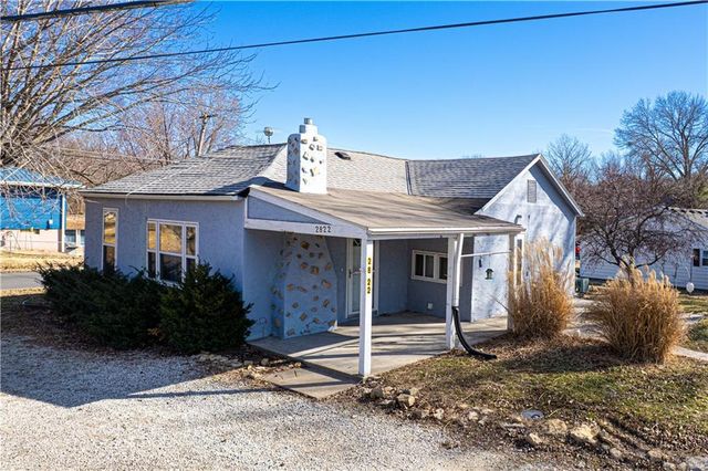 2822 Commercial Street, St Joseph, MO 64503