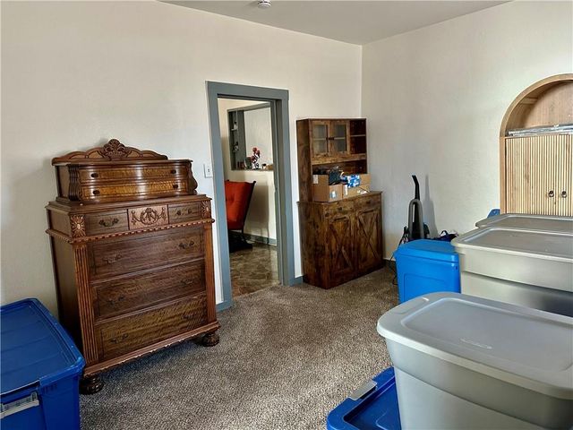 2822 Commercial Street, St Joseph, MO 64503