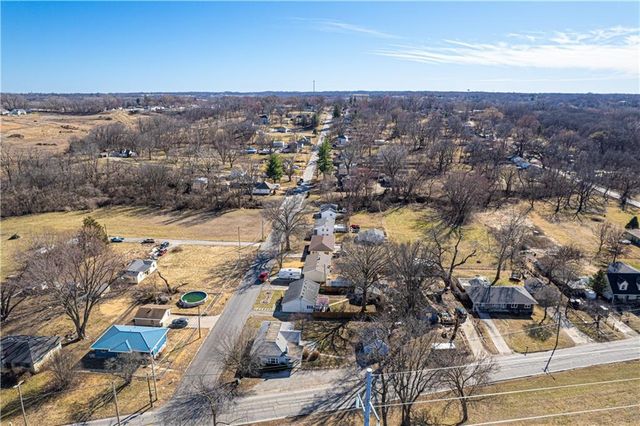 2822 Commercial Street, St Joseph, MO 64503