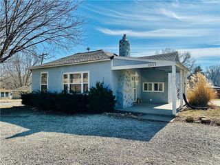 2822 Commercial Street, St Joseph, MO 64503