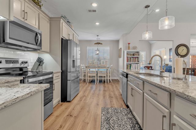 3028 WILTSHIRE CV, Bartlett, TN 38133