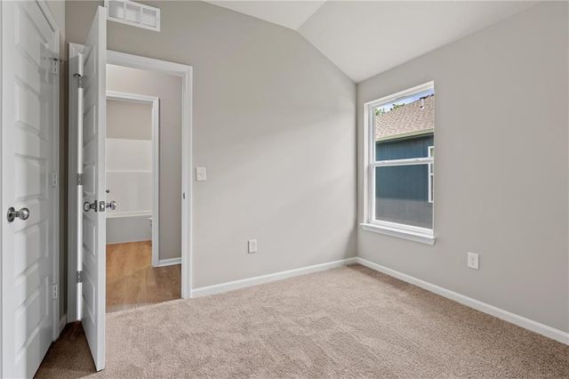 20279 W 195th Street, Spring Hill, KS 66083