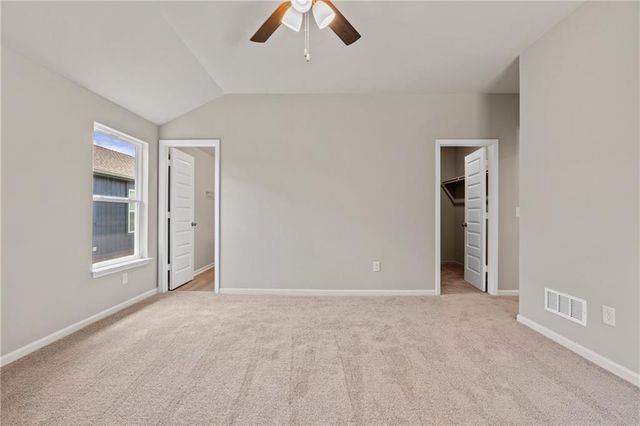 20279 W 195th Street, Spring Hill, KS 66083