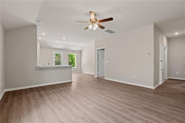 20279 W 195th Street, Spring Hill, KS 66083