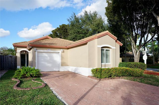 9913 NW 31st St, Doral, FL 33172