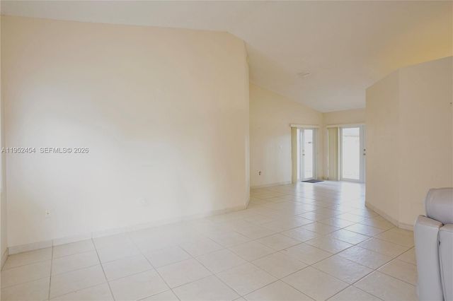 9913 NW 31st St, Doral, FL 33172