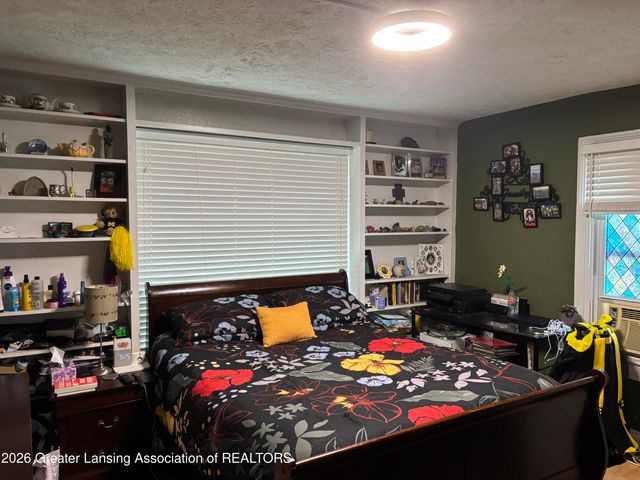 1124 E César E. Chávez Avenue, Lansing, MI 48906
