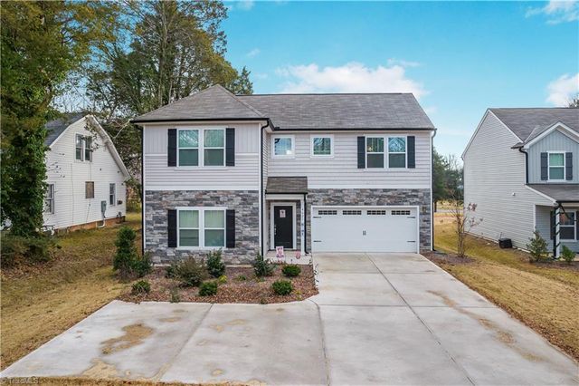 4627 Shattalon Drive, Winston-salem, NC 27106