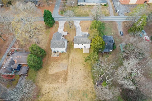 4627 Shattalon Drive, Winston-salem, NC 27106