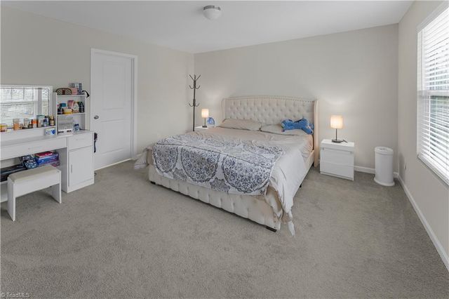 4627 Shattalon Drive, Winston-salem, NC 27106