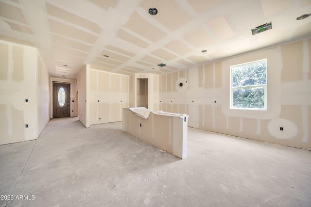 909 W TAMARISK Street, Phoenix, AZ 85041