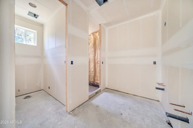 909 W TAMARISK Street, Phoenix, AZ 85041