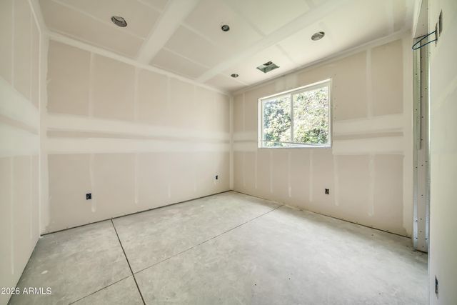 909 W TAMARISK Street, Phoenix, AZ 85041