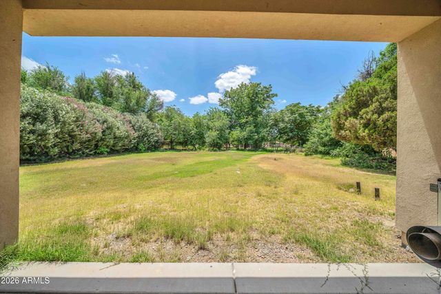 909 W TAMARISK Street, Phoenix, AZ 85041