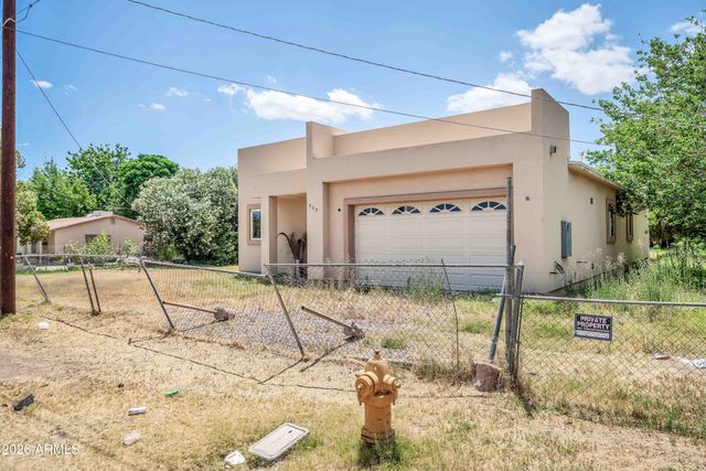 909 W TAMARISK Street, Phoenix, AZ 85041