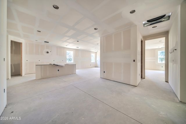 909 W TAMARISK Street, Phoenix, AZ 85041