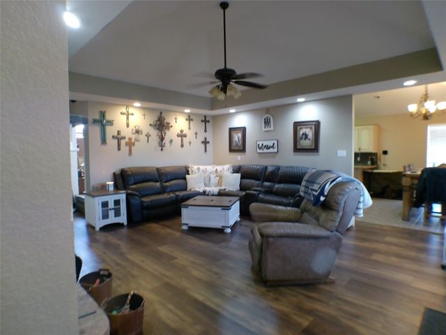 200 County Road 3170, Decatur, TX 76234