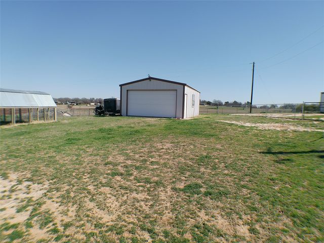 200 County Road 3170, Decatur, TX 76234