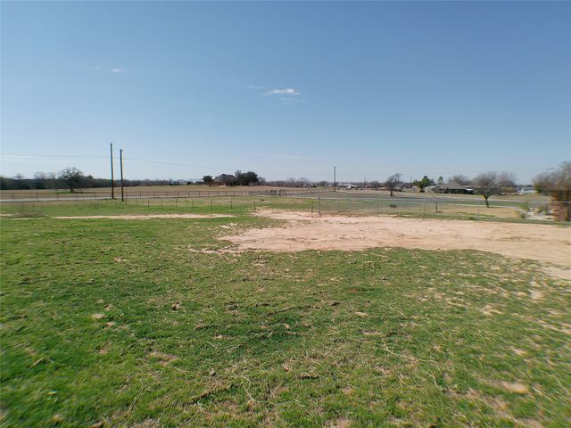 200 County Road 3170, Decatur, TX 76234