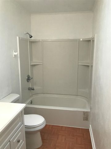 303 Raymond Street, Farmersville, TX 75442