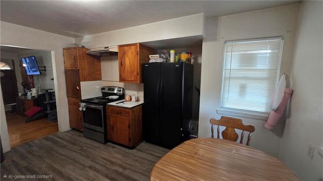 300-302 Hazel Street, Buckner, MO 64016