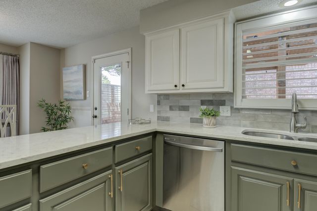 3104 100th Street, Lubbock, TX 79423