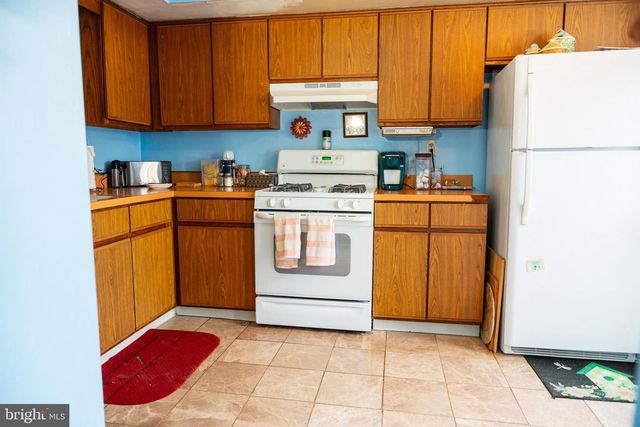 641 WHITTIER DR, Warminster, PA 18974