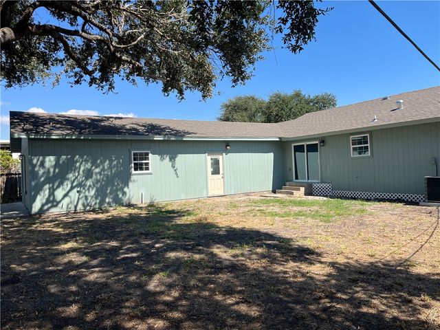 3809 Brookside Dr, Corpus Christi, TX 78410