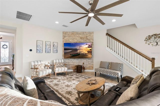 12970 STEED TRACE LOOP, Lithia, FL 33547