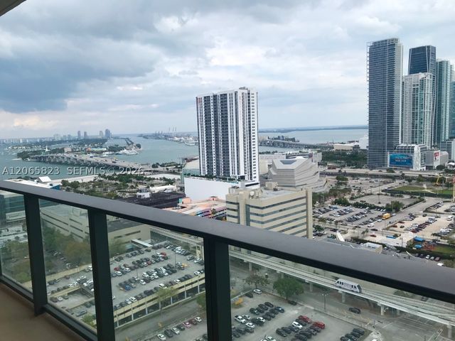 1600 NE 1st Ave 3009, Miami, FL 33132