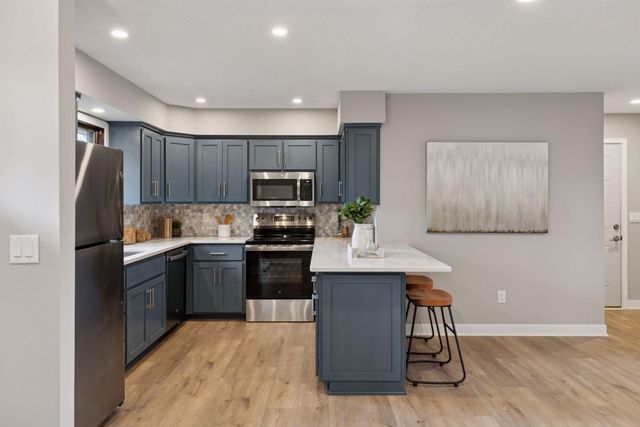 705 Highland Drive, New Prague, MN 56071