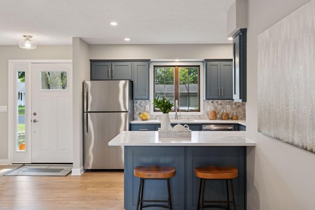 705 Highland Drive, New Prague, MN 56071