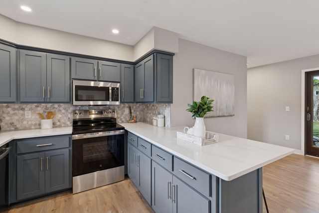 705 Highland Drive, New Prague, MN 56071