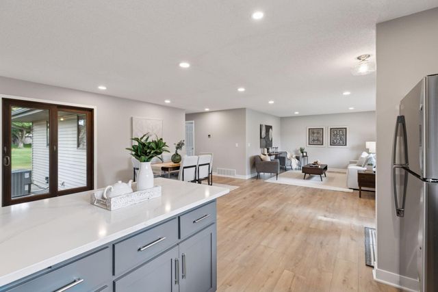 705 Highland Drive, New Prague, MN 56071