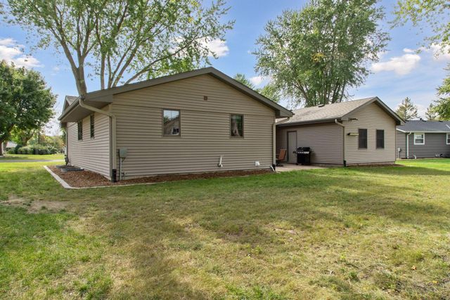 705 Highland Drive, New Prague, MN 56071