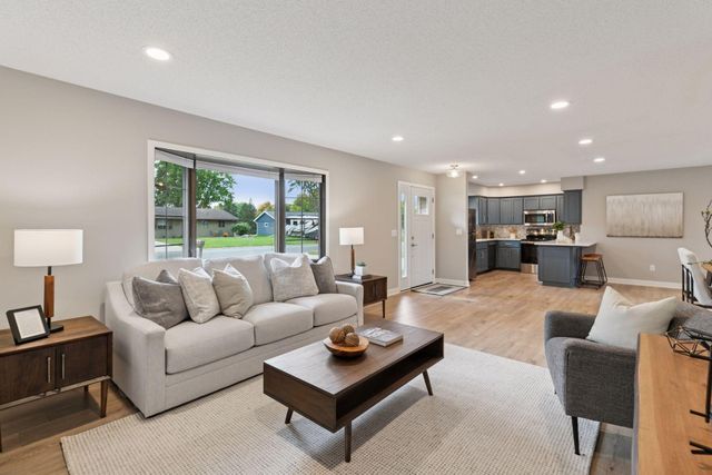 705 Highland Drive, New Prague, MN 56071