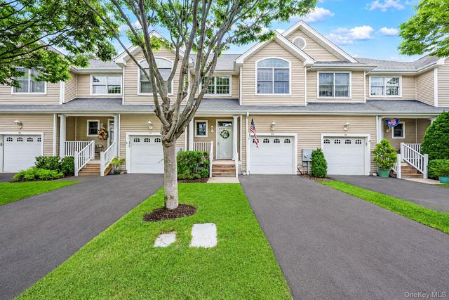 66 Brianna Drive, East Setauket, NY 11733