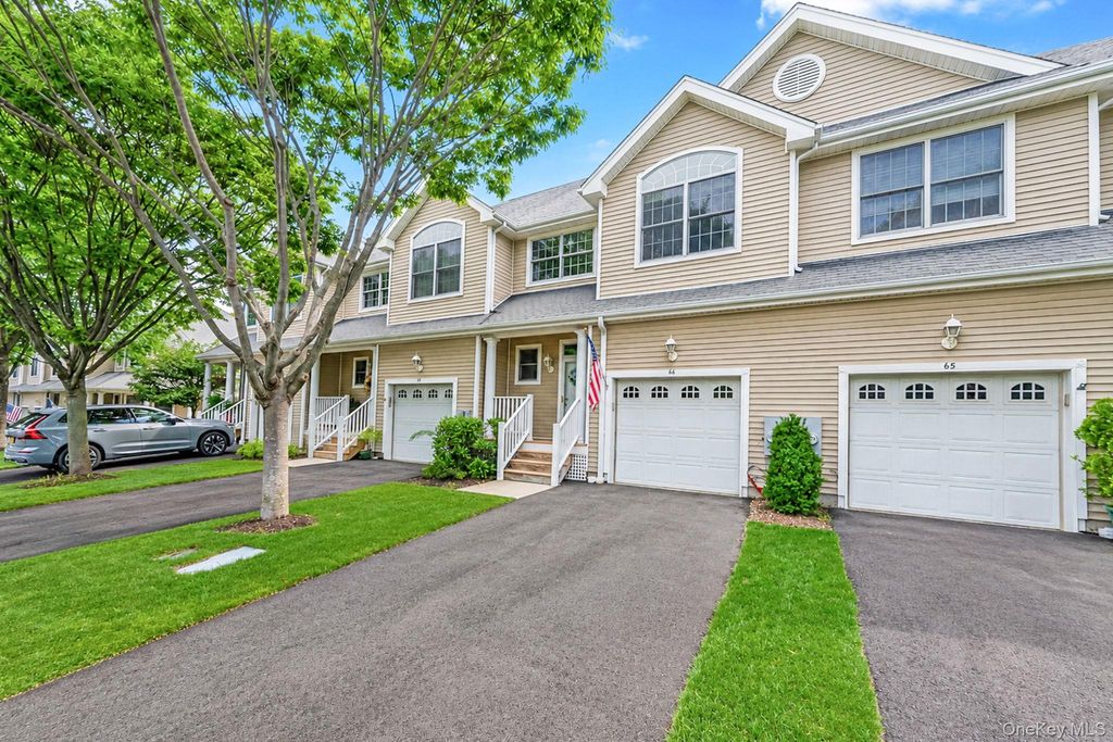 66 Brianna Drive, East Setauket, NY 11733