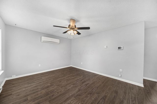 5400 Bleaker Avenue, Columbus, OH 43232