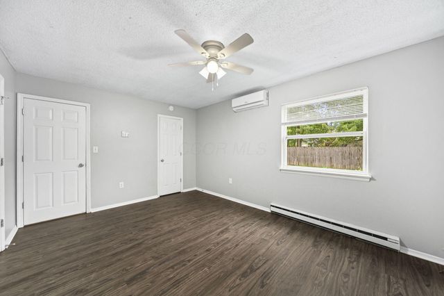 5400 Bleaker Avenue, Columbus, OH 43232