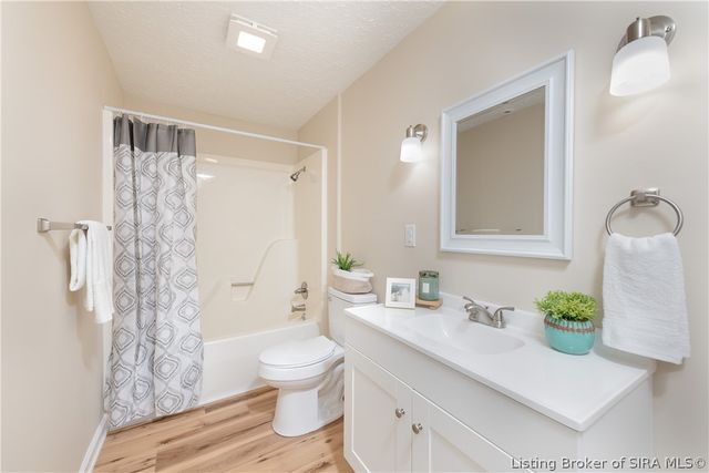 3074 Alonzo Smith Road, Georgetown, IN 47122