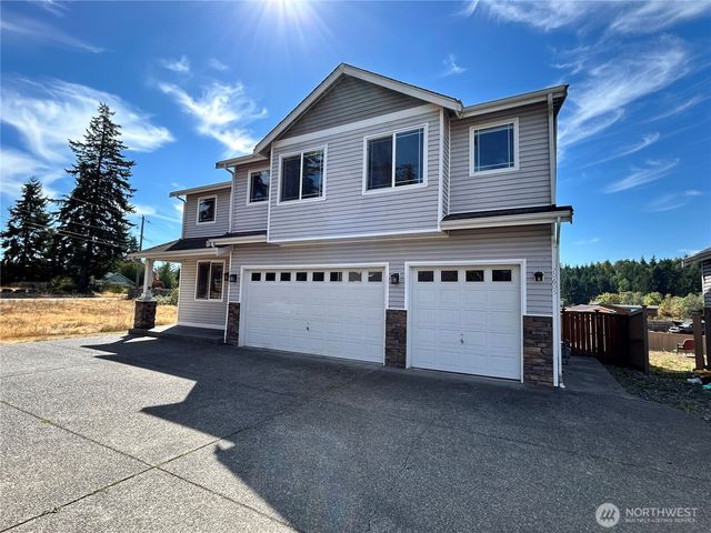 20605 74th Avenue E, Spanaway, WA 98387