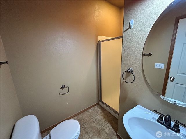 20605 74th Avenue E, Spanaway, WA 98387